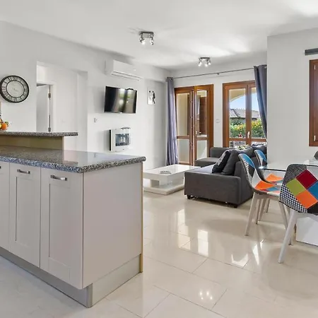 Apartment Kz01 - Modern Ground Floor In The Heart Of Aphrodite Hills