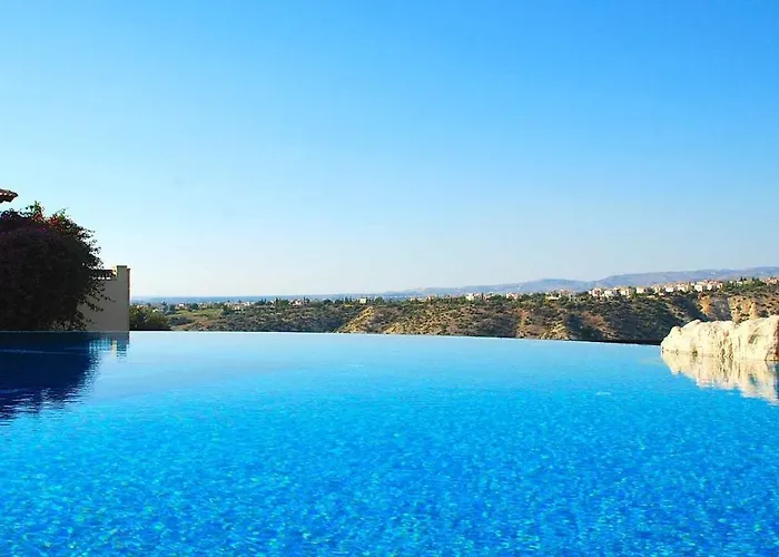 Kz01 - Modern Ground Floor In The Heart Of Aphrodite Hills