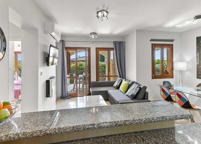 Apartament Kz01 - Modern Ground Floor In The Heart Of Aphrodite Hills *