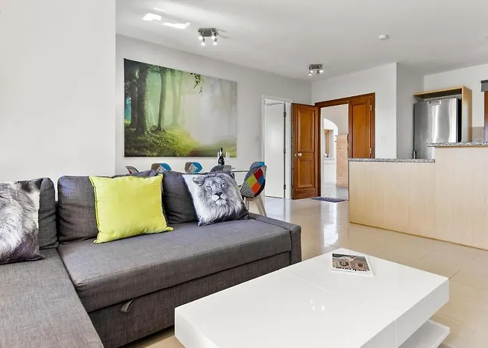 Kz01 - Modern Ground Floor In The Heart Of Aphrodite Hills